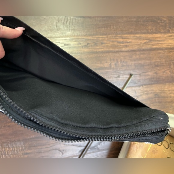 VS PINK Bling Campus Laptop Sleeve - Picture 5 of 8